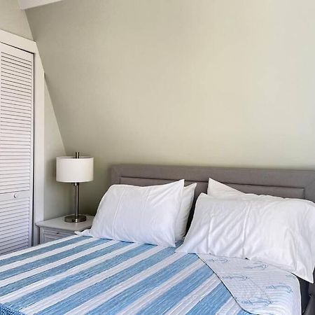 Newly Renovated Carriage House Near Town & Beaches Madison Eksteriør billede