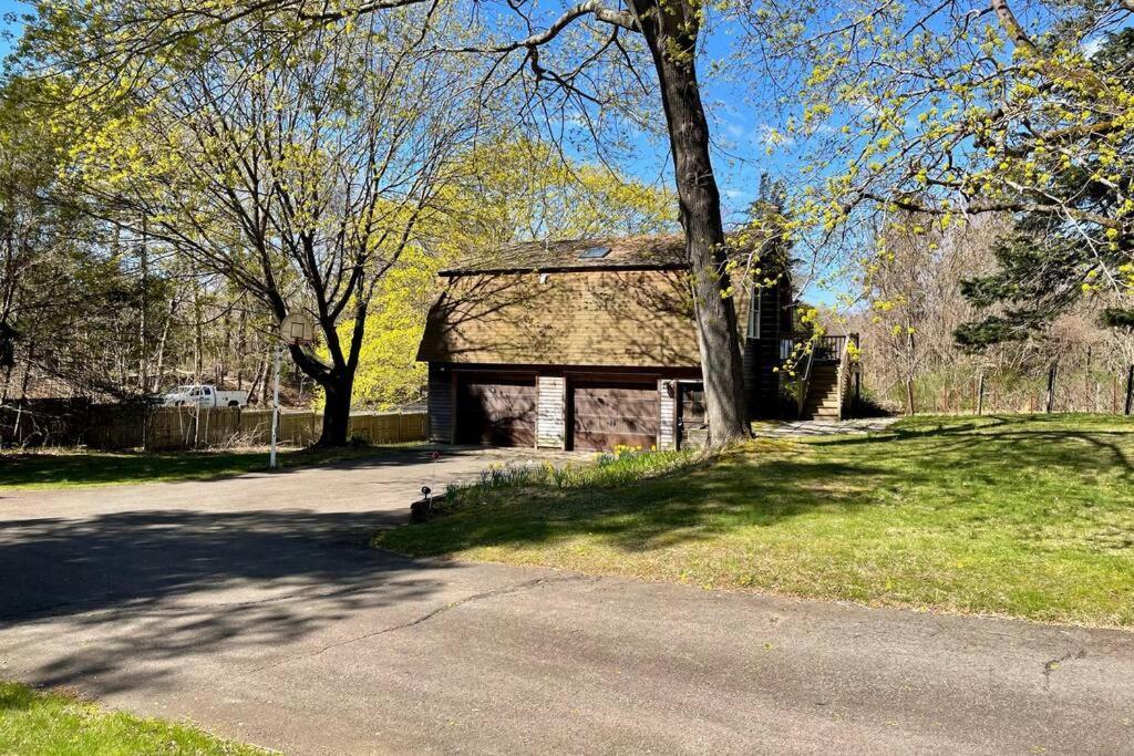 Newly Renovated Carriage House Near Town & Beaches Madison Eksteriør billede
